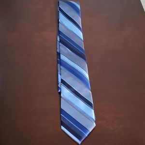 Van Heusen Tie